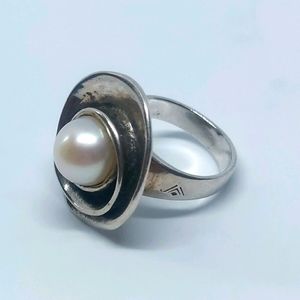 Silpada Lily Pearl Sterling Silver Ring Size 6.5